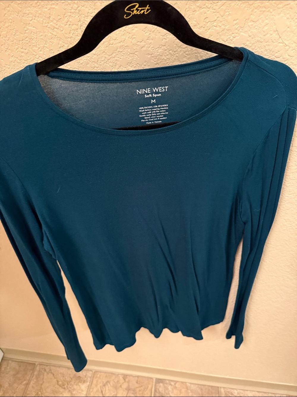 Nine West Teal Long Sleeve Scoop Neck Top